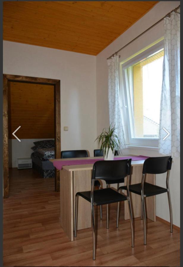 Apartmany Maruska โรกีนีซ นัด ยีเซอโร ภายนอก รูปภาพ